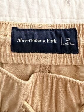 Abercrombie & Fitch Tan Beige Shorts with Navy Label